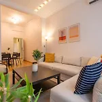 3-bedroom 2-bathroom, Centrally Located Ground-floor -no Stairs Appartement *