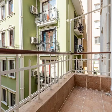 Apartmán 3-bedroom 2-bathroom, Centrally Located Ground-floor -no Stairs