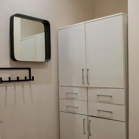 3-bedroom 2-bathroom, Centrally Located Ground-floor -no Stairs アパート イスタンブール