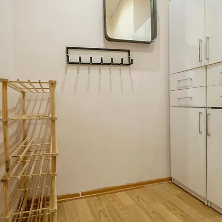3-bedroom 2-bathroom, Centrally Located Ground-floor -no Stairs アパート イスタンブール