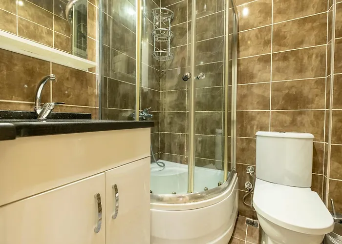 3-bedroom 2-bathroom, Centrally Located Ground-floor -no Stairs Estambul