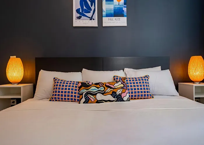 3-bedroom 2-bathroom, Centrally Located Ground-floor -no Stairs *