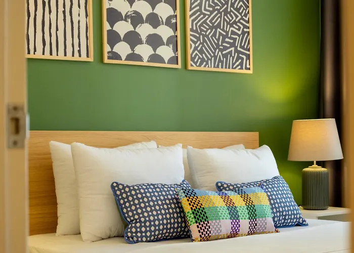 Appartement 3-bedroom 2-bathroom, Centrally Located Ground-floor -no Stairs Istambul